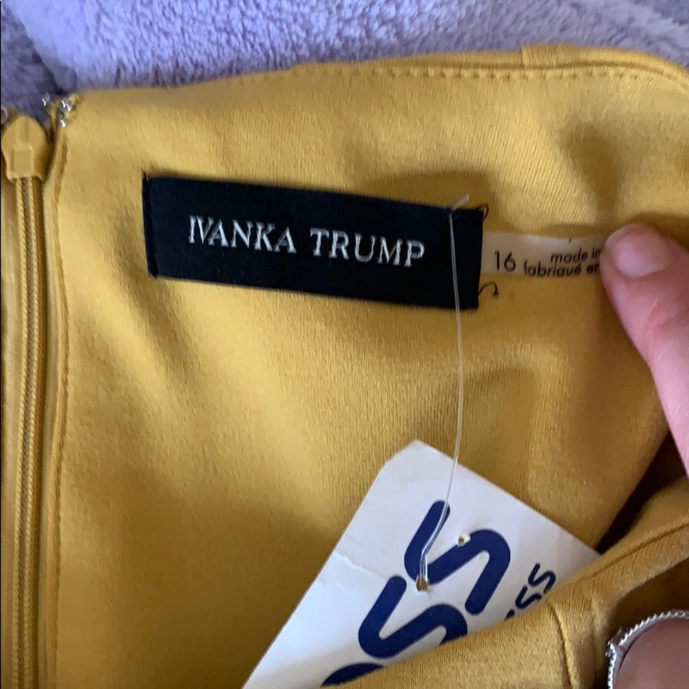 Ivanka Trump Dress size 16 yellow - Picture 3 of 4